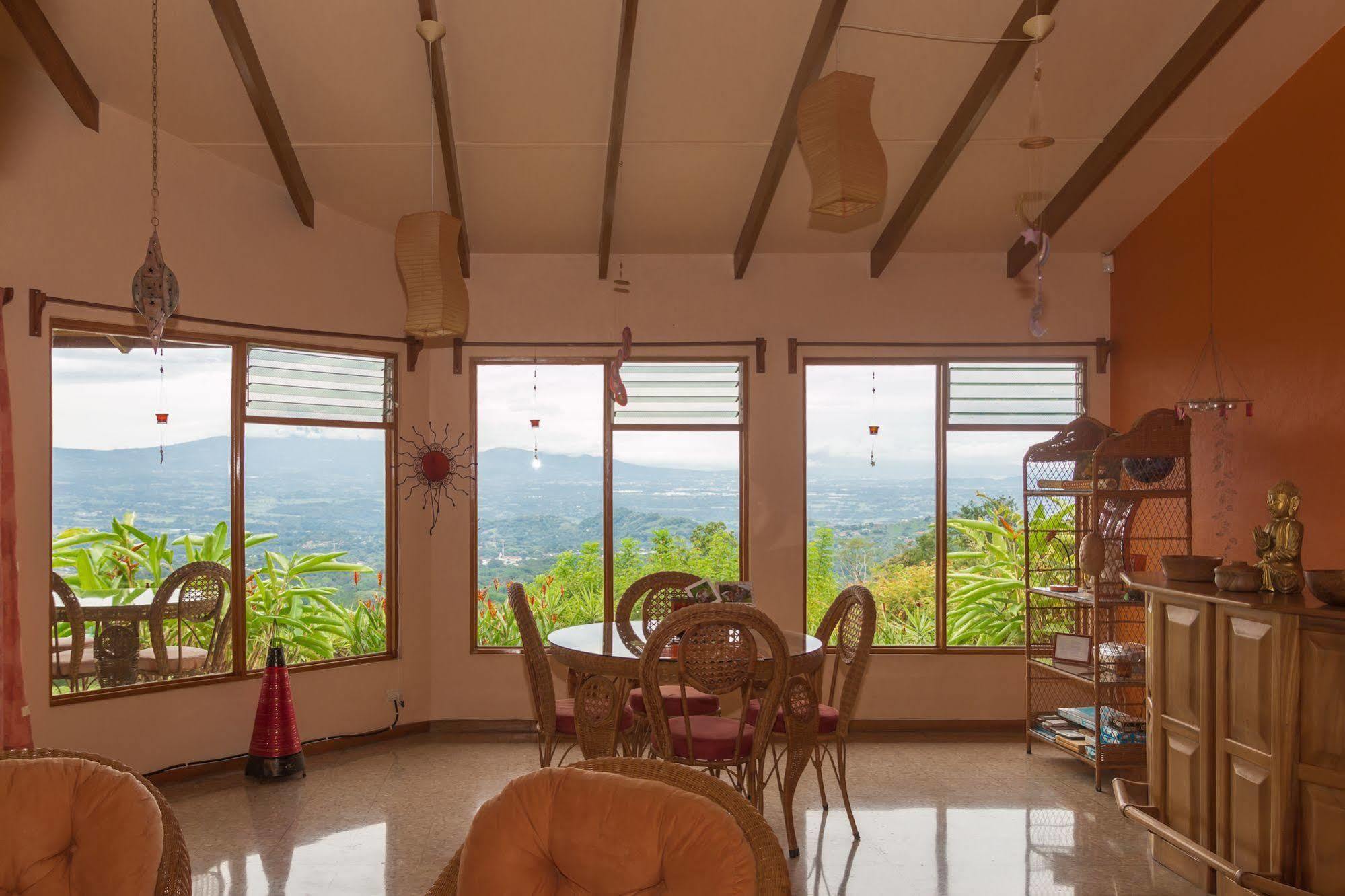 Vista Atenas Bed And Breakfast Mercedes  Экстерьер фото