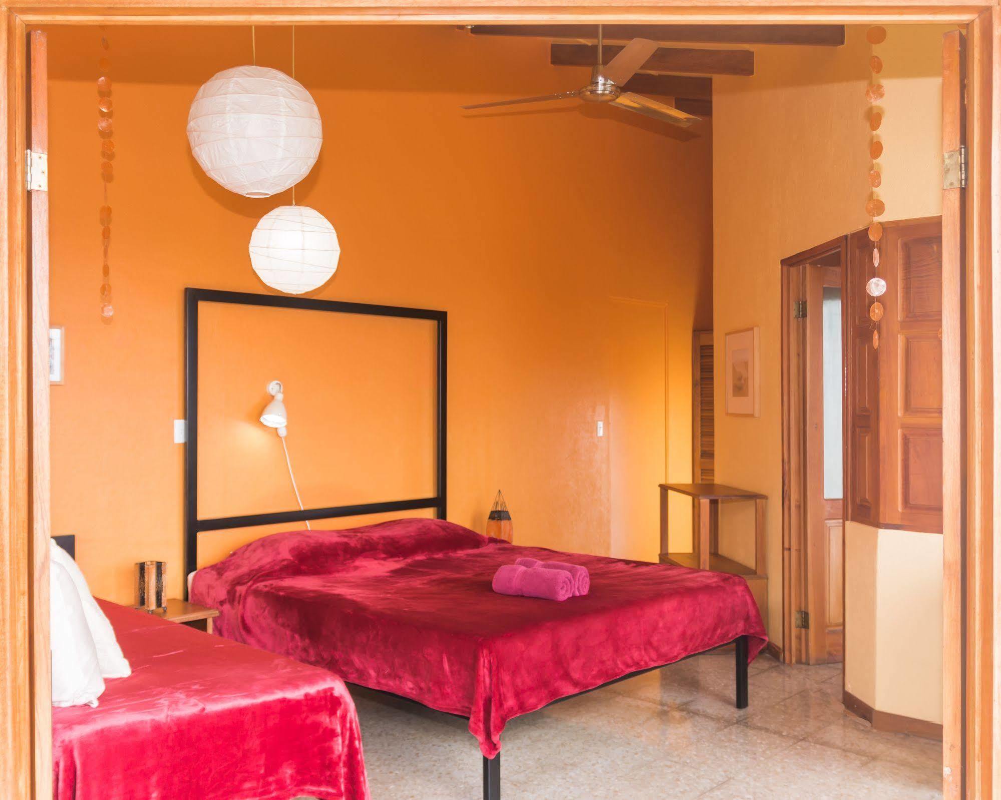 Vista Atenas Bed And Breakfast Mercedes  Экстерьер фото