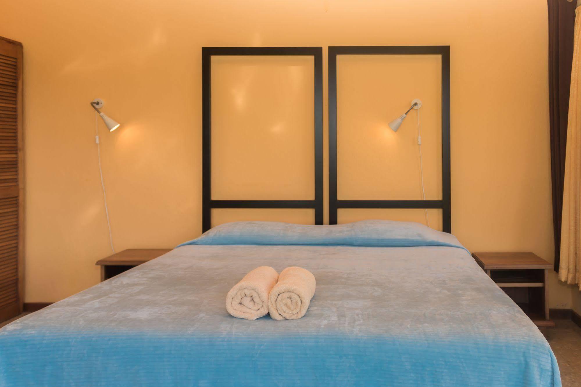 Vista Atenas Bed And Breakfast Mercedes  Экстерьер фото