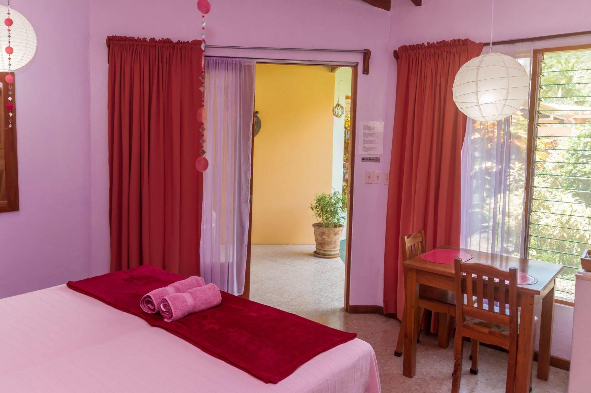 Vista Atenas Bed And Breakfast Mercedes  Экстерьер фото