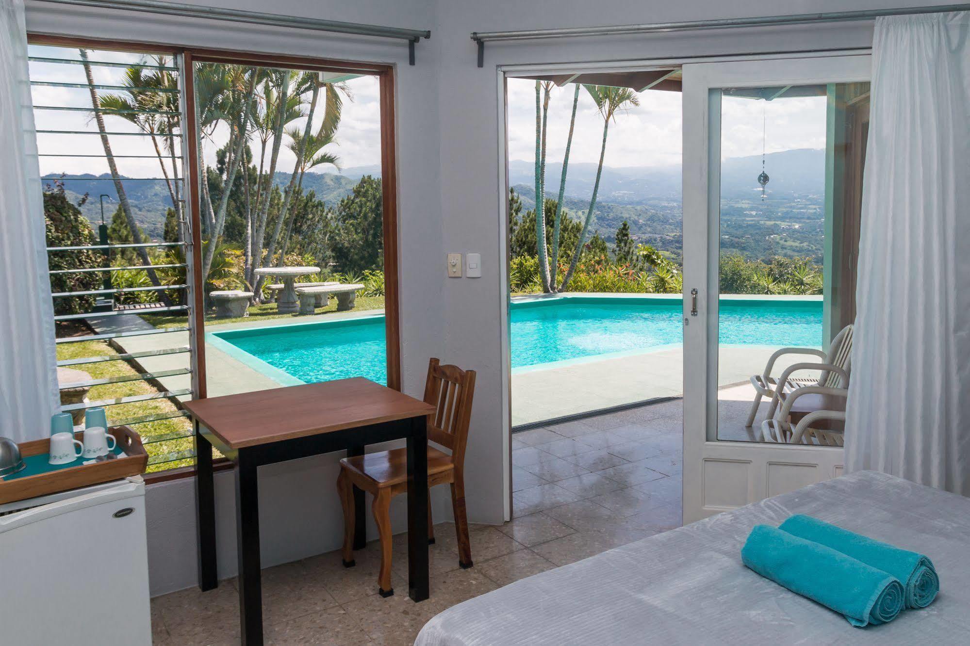 Vista Atenas Bed And Breakfast Mercedes  Экстерьер фото