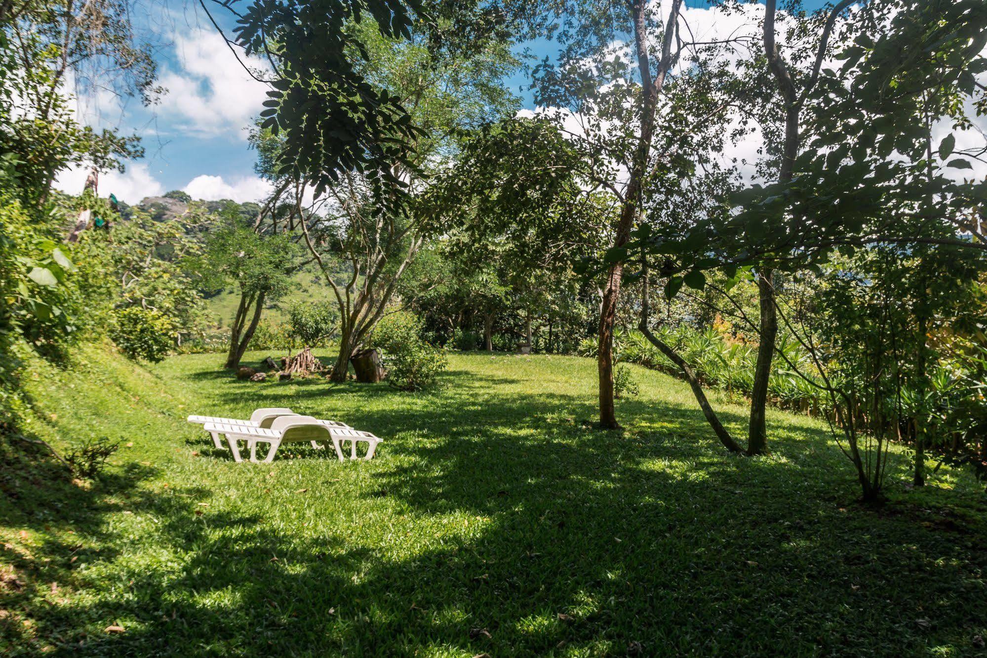 Vista Atenas Bed And Breakfast Mercedes  Экстерьер фото